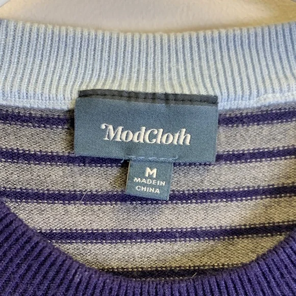 Modcloth Colorblock Sweater in Navy, Yellow, and Gray - Picture 2 of 6